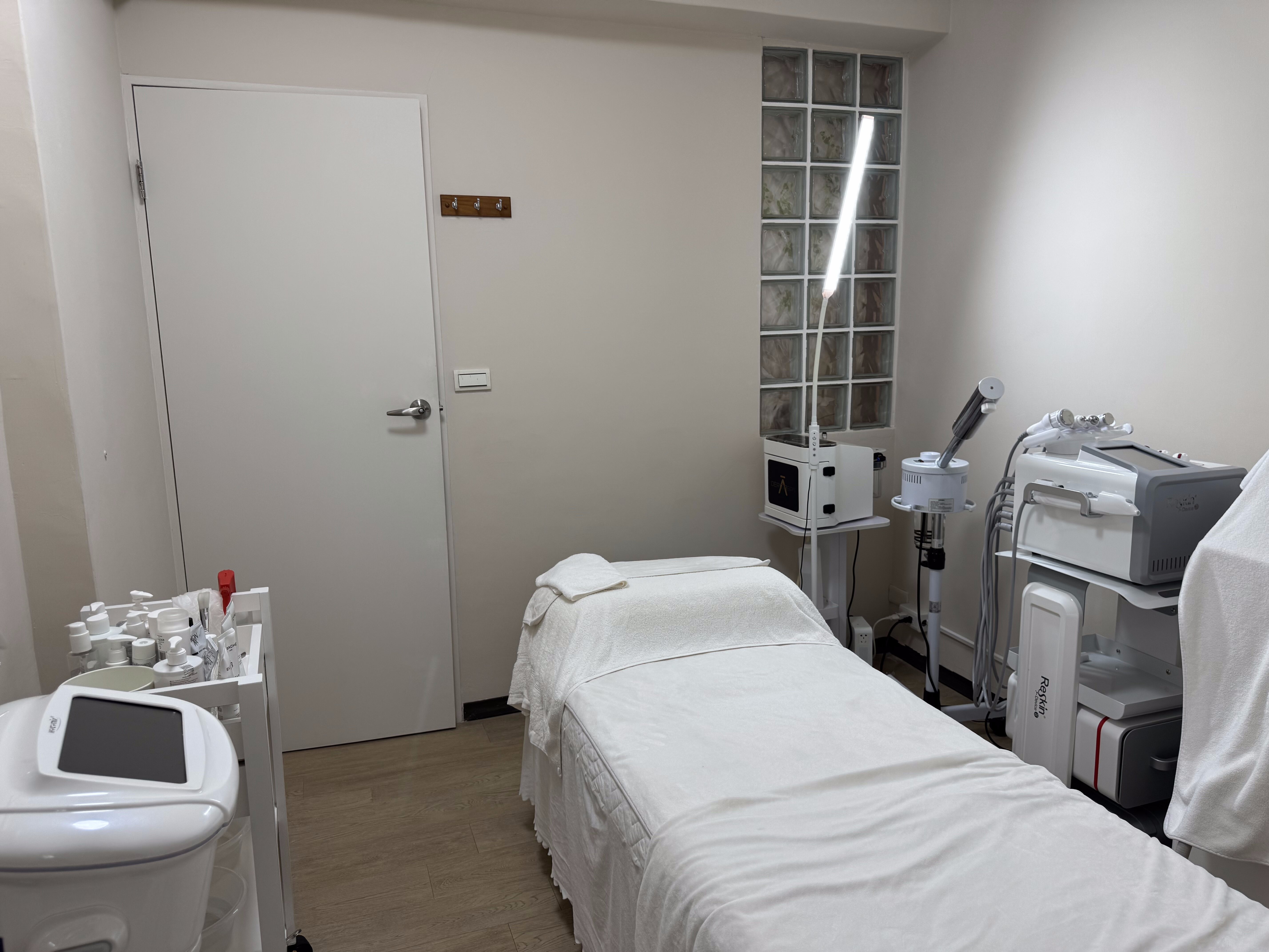 Dcard台北做臉推薦|信義區悅妍SPA。3D水潤肌啟動保養課程