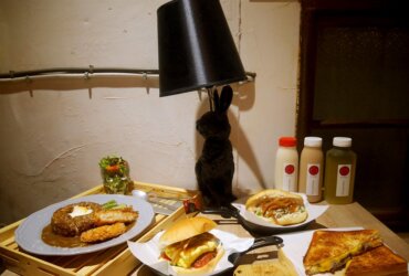 高雄前鎮。好來福。晚餐/宵夜 | 獨家咖哩飯、創意手工漢堡、爆漿起司三明治