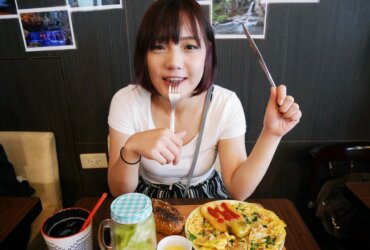 高雄鳳山早午餐。路也食光 coffee & Brunch | 隱藏版超美味早餐 | 菠菜起司烘蛋